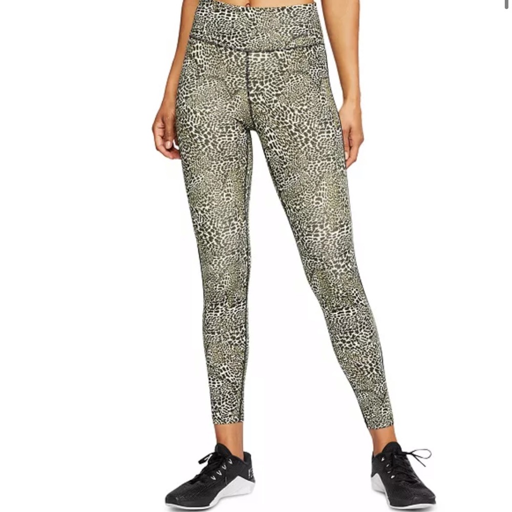 NWT Nike Women Dri-FIT Leopard Cheetah print leggings